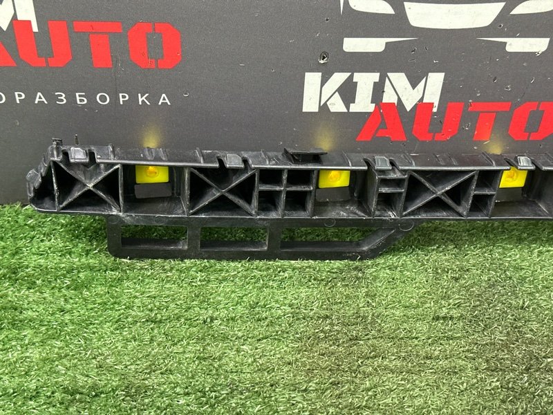 Кронштейн бампера Kia Rio 4 2019 FB