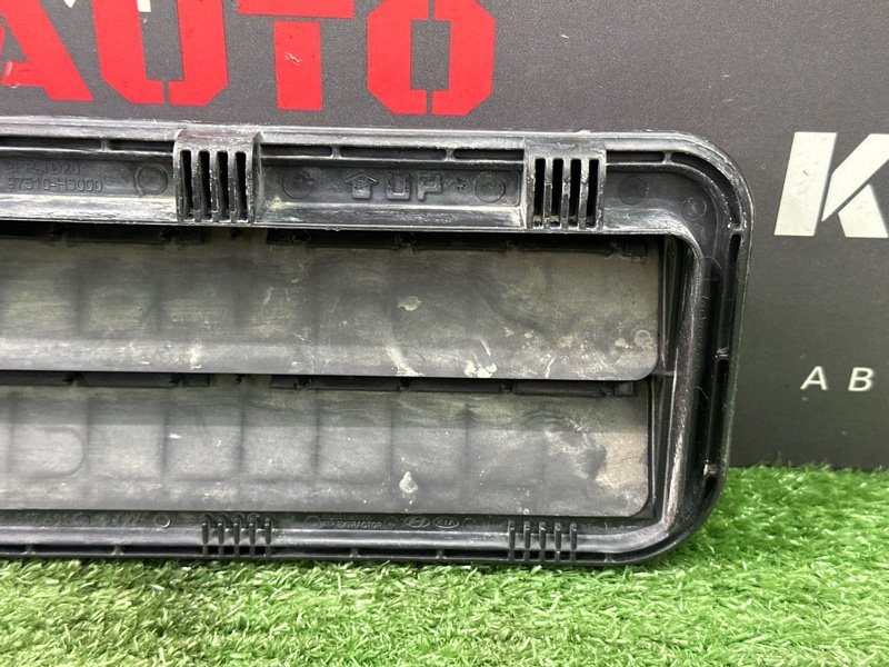 Решетка вентиляционная Kia Rio 4 2019 FB