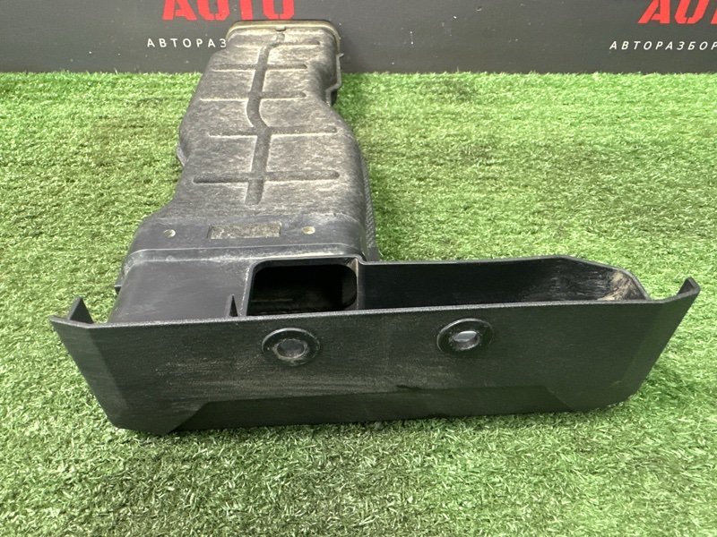 Воздухозаборник Kia Rio 4 2019 FB