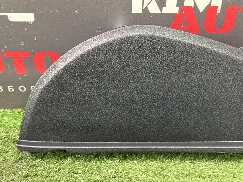 Накладка торпедо боковая Kia Rio 4 2019 FB