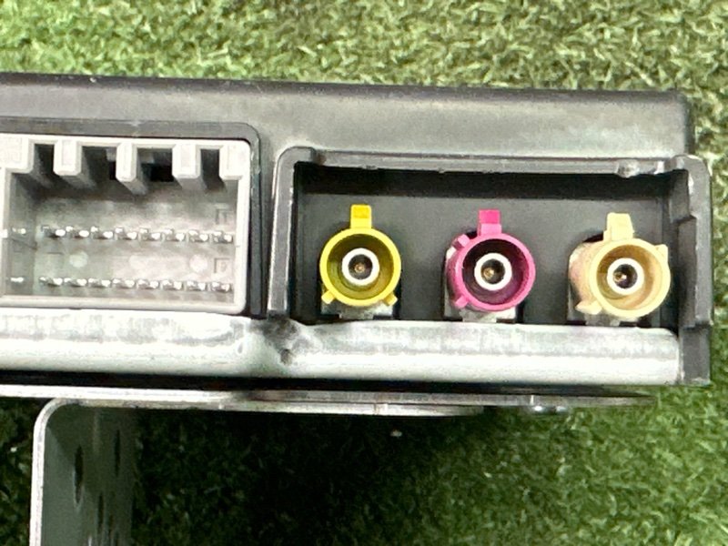 Блок антенны Глонасс Kia Rio 4 2019 FB