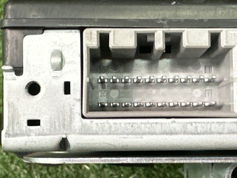 Блок антенны Глонасс Kia Rio 4 2019 FB