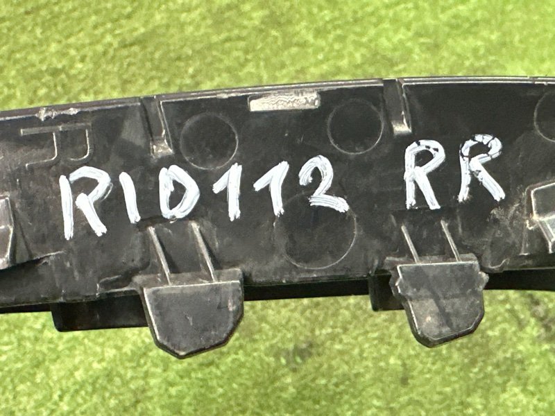 Накладка фонаря Kia Rio 4 2019 FB