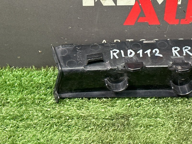 Накладка фонаря Kia Rio 4 2019 FB