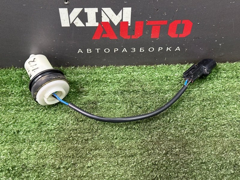 Датчик уровня бачка омывателя Kia Rio 4 2019 FB