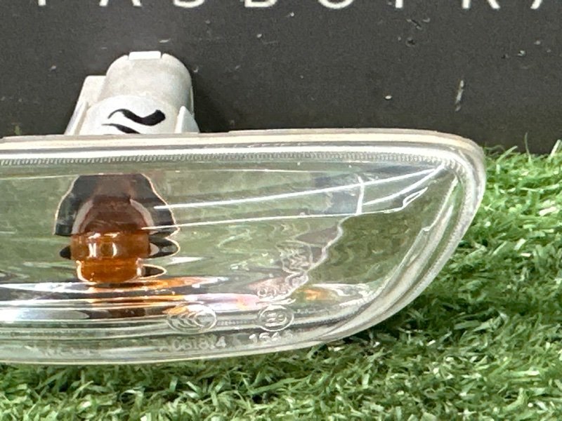 Повторитель поворота в крыло Kia Rio 4 2019 FB