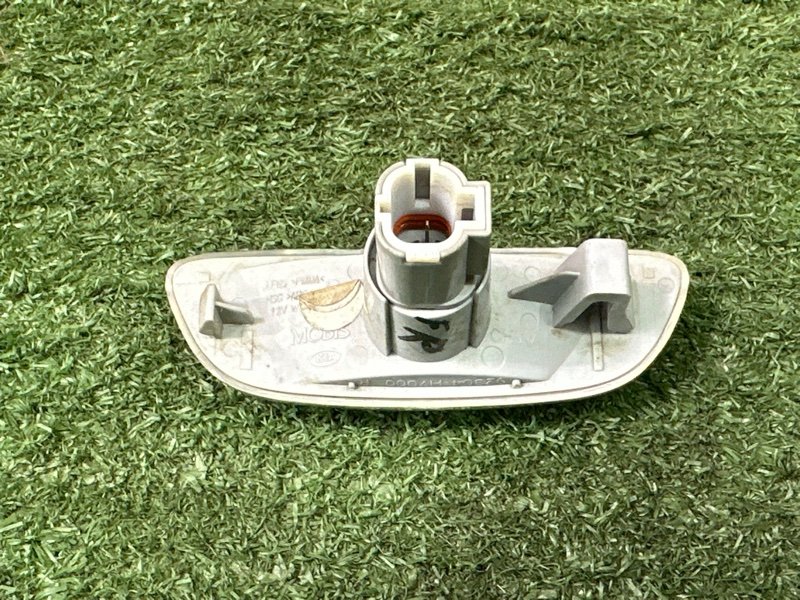 Повторитель поворота в крыло Kia Rio 4 2019 FB