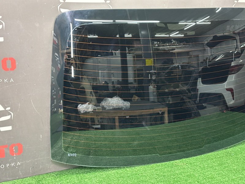 Стекло заднее с обогревом Kia Rio 4 2019 FB