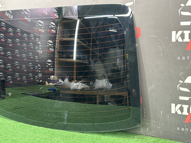 Стекло заднее с обогревом Kia Rio 4 2019 FB