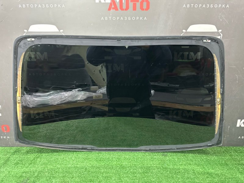 Стекло заднее с обогревом Kia Rio 4 2019 FB