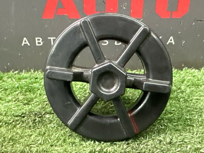 Болт крепления запасного колеса Kia Rio 4 2019 FB