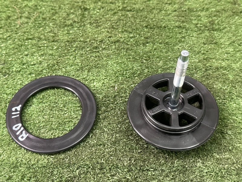 Болт крепления запасного колеса Kia Rio 4 2019 FB