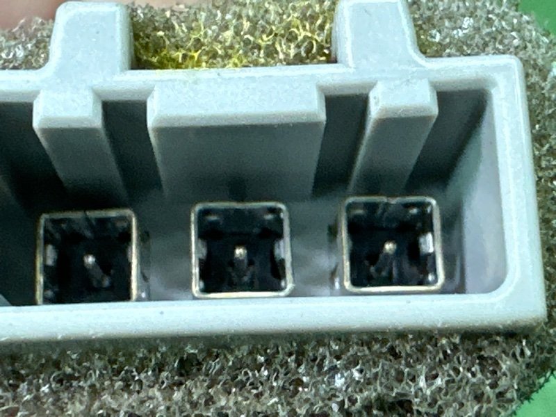 Проводка антенны Kia Rio 4 2019 FB