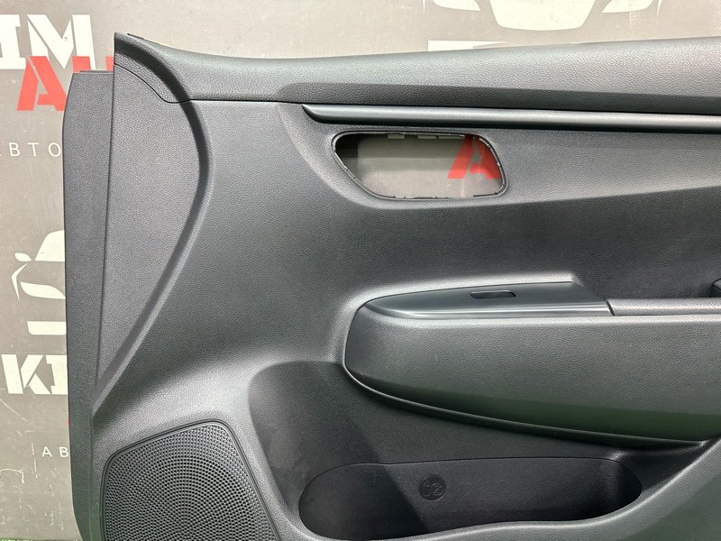 Обшивка двери Kia Rio 4 2019 FB