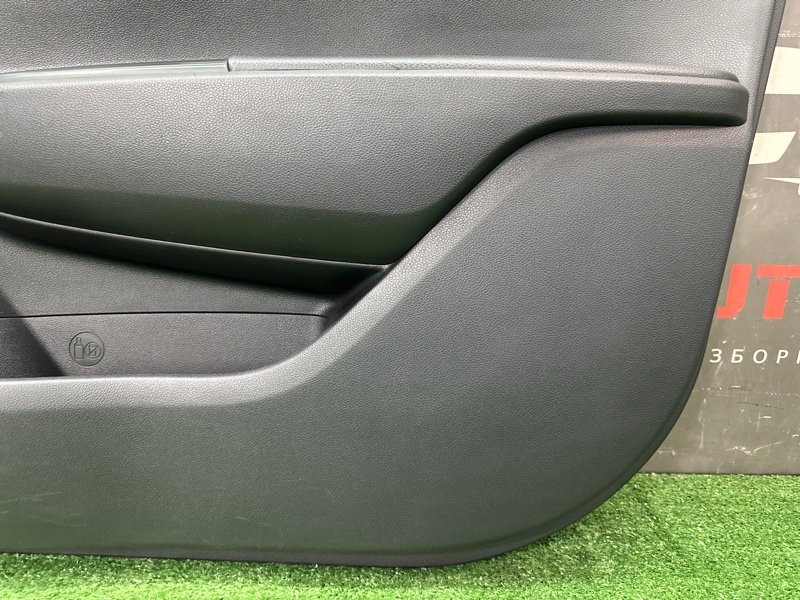 Обшивка двери Kia Rio 4 2019 FB