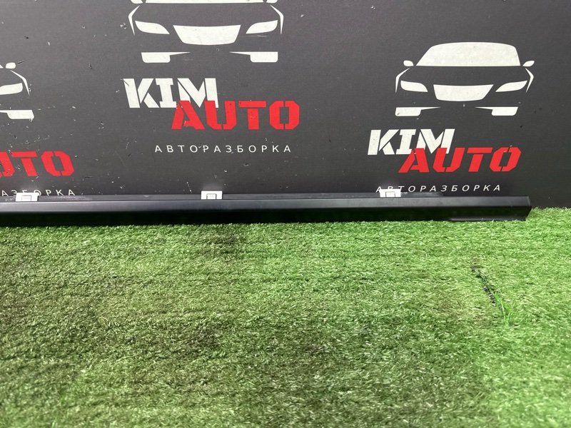 Уплотнитель стекла наружный (Бархотка) Kia Rio 4 2019 FB