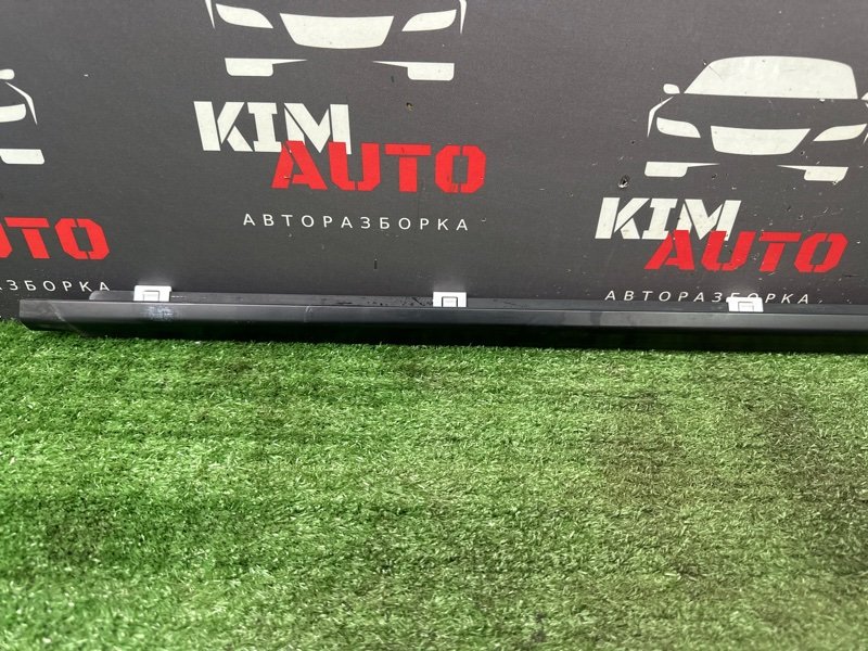 Уплотнитель стекла наружный (Бархотка) Kia Rio 4 2019 FB