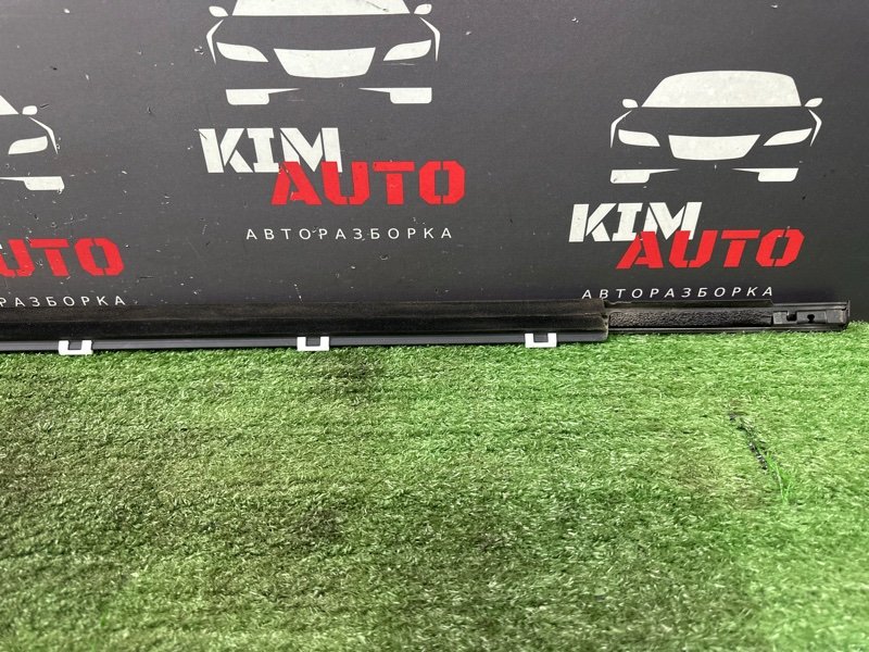 Уплотнитель стекла наружный (Бархотка) Kia Rio 4 2019 FB