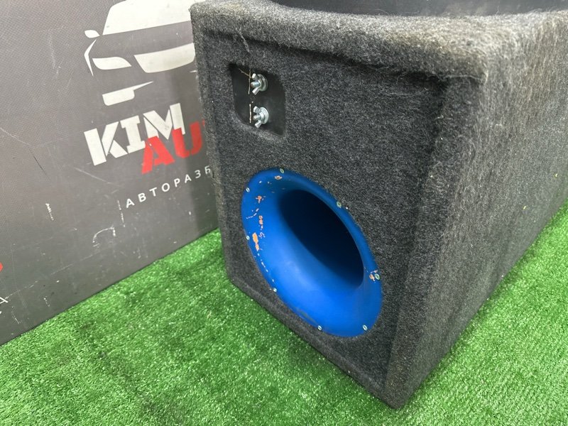 Сабвуфер с фазоинвертором Kia Rio 4 2019 FB