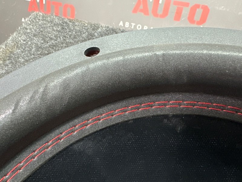 Сабвуфер с фазоинвертором Kia Rio 4 2019 FB