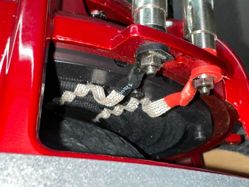 Сабвуфер с фазоинвертором Kia Rio 4 2019 FB