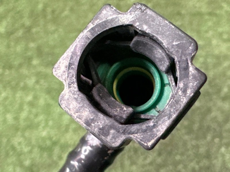 Трубка адсорбера Kia Rio 4 2019 FB