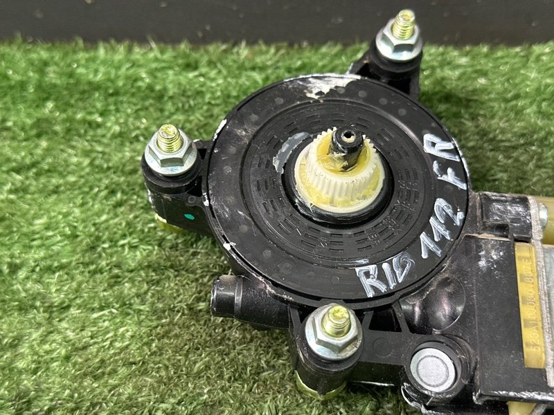 Мотор стеклоподъемника Kia Rio 4 2019 FB