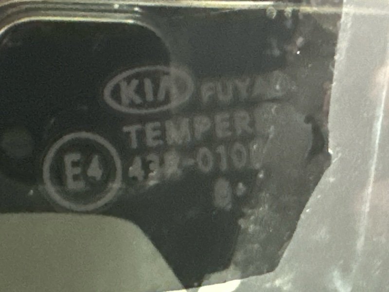 Стекло двери Kia Rio 4 2019 FB