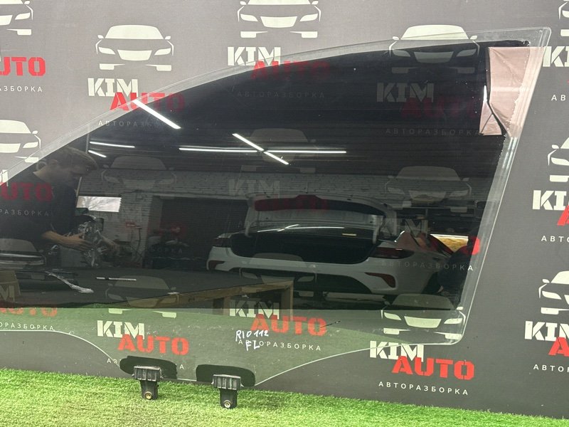 Стекло двери Kia Rio 4 2019 FB