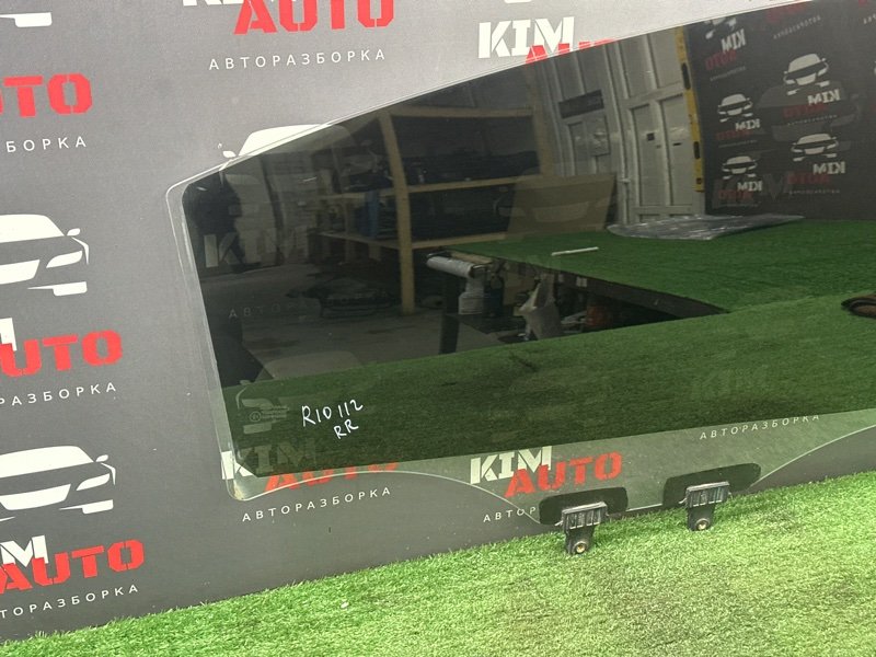 Стекло двери Kia Rio 4 2019 FB