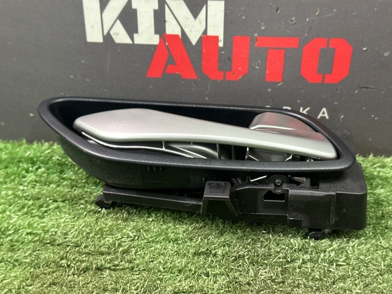 Ручка двери внутренняя Kia Rio 4 2019 FB