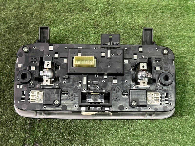 Плафон салонный Kia Rio 4 2019 FB