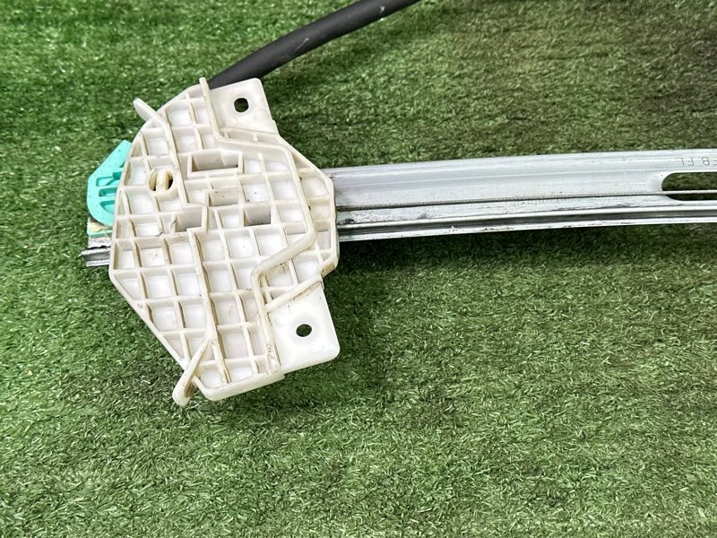 Механизм стеклоподъёмника Kia Rio 4 2019 FB