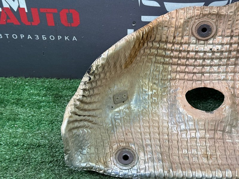 Тепловой экран выпускного коллектора Kia Rio 4 2019 FB