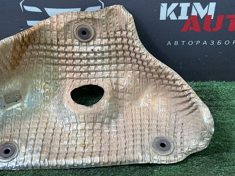 Тепловой экран выпускного коллектора Kia Rio 4 2019 FB