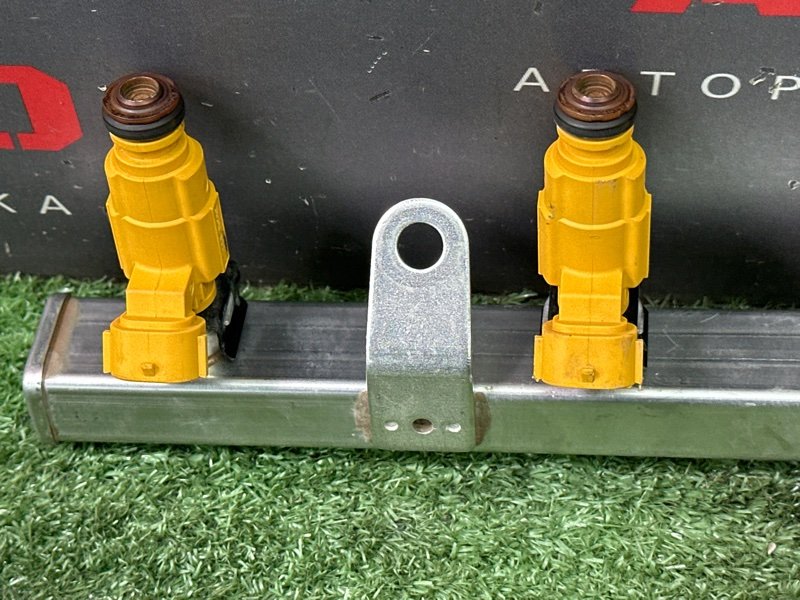 Топливная рейка с форсунками Kia Rio 4 2019 FB