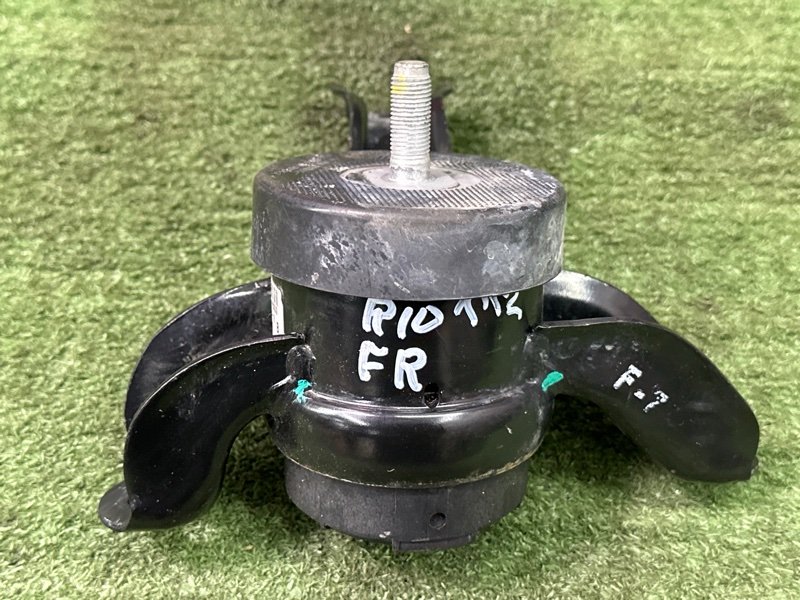 Подушка/опора двигателя Kia Rio 4 2019 FB