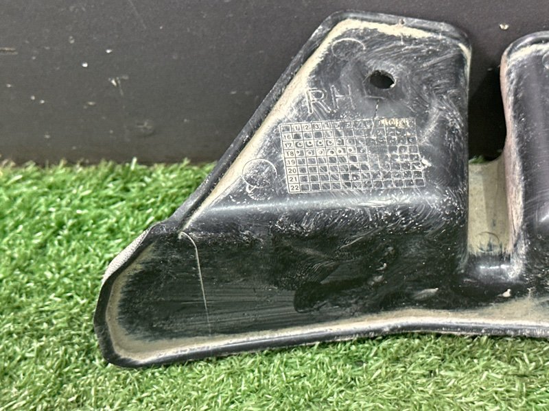 Аэродинамический щиток Kia Rio 4 2019 FB