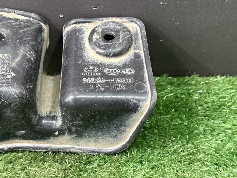 Аэродинамический щиток Kia Rio 4 2019 FB