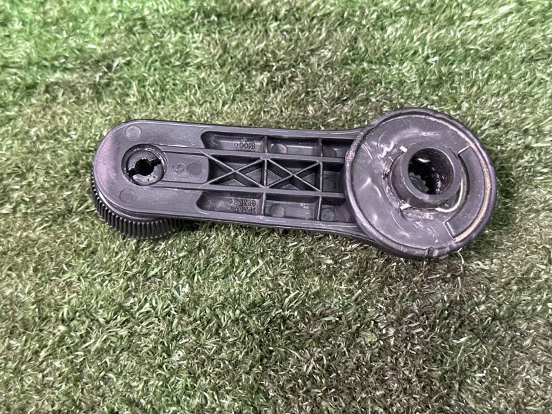 Ручка стеклоподъемника Kia Rio 4 2019 FB