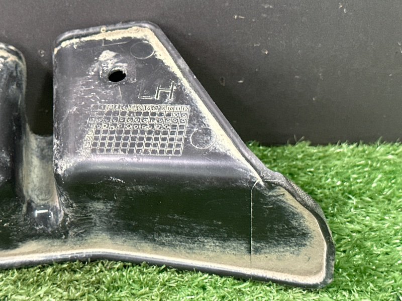 Аэродинамический щиток Kia Rio 4 2019 FB