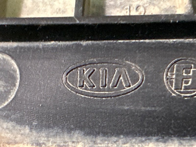 Заглушка кузова Kia Rio 4 2019 FB