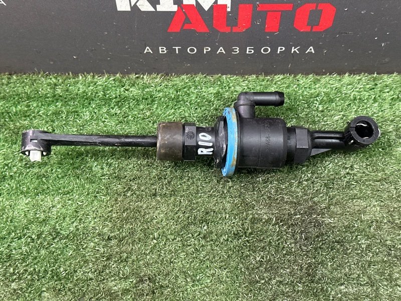 Главный цилиндр сцепления Kia Rio 4 2019 FB