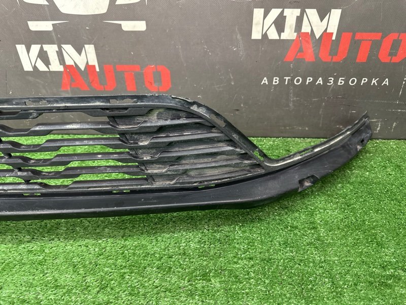 Решетка бампера нижняя Kia Rio 3 2014 QB