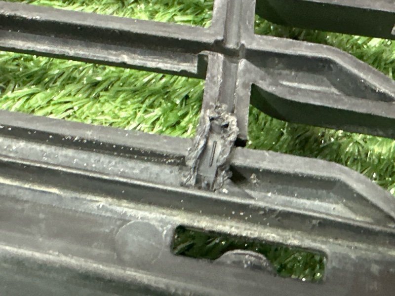 Решетка бампера нижняя Kia Rio 3 2014 QB