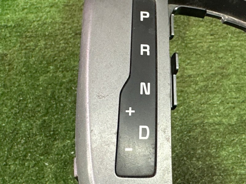 Накладка консоли АКПП Kia Rio 3 2014 QB