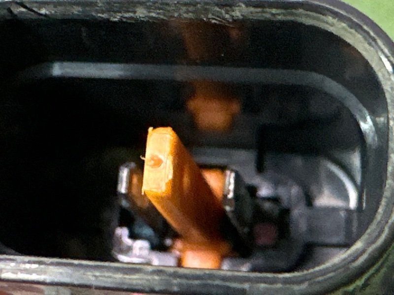 Датчик уровня омывающей жидкости Kia Rio 3 2014 QB