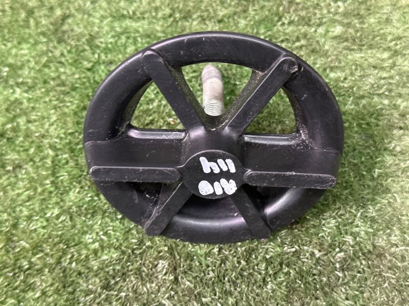 Болт крепления запасного колеса Kia Rio 3 2014 QB