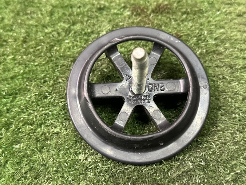 Болт крепления запасного колеса Kia Rio 3 2014 QB