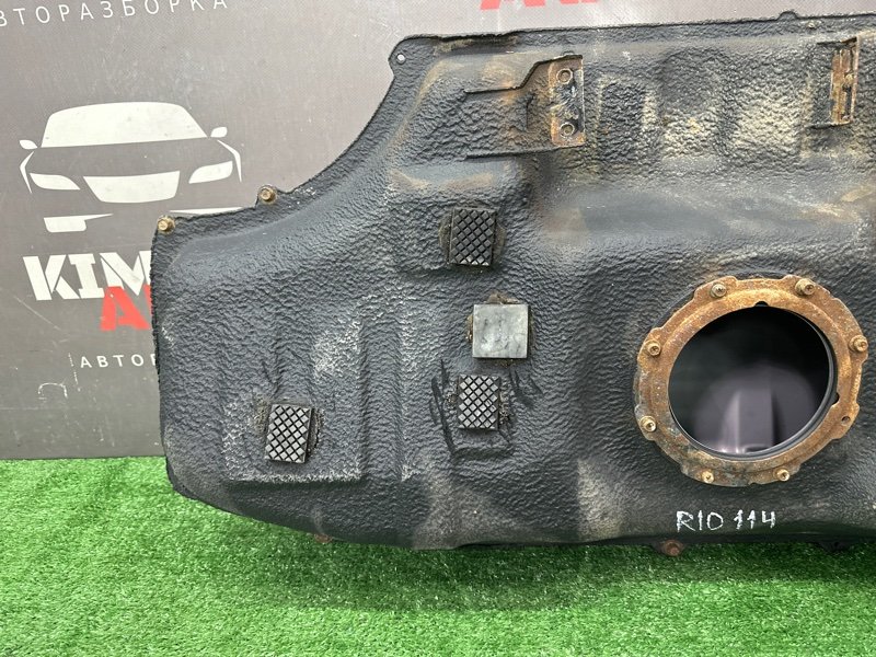 Бак топливный с тепловым экраном Kia Rio 3 2014 QB